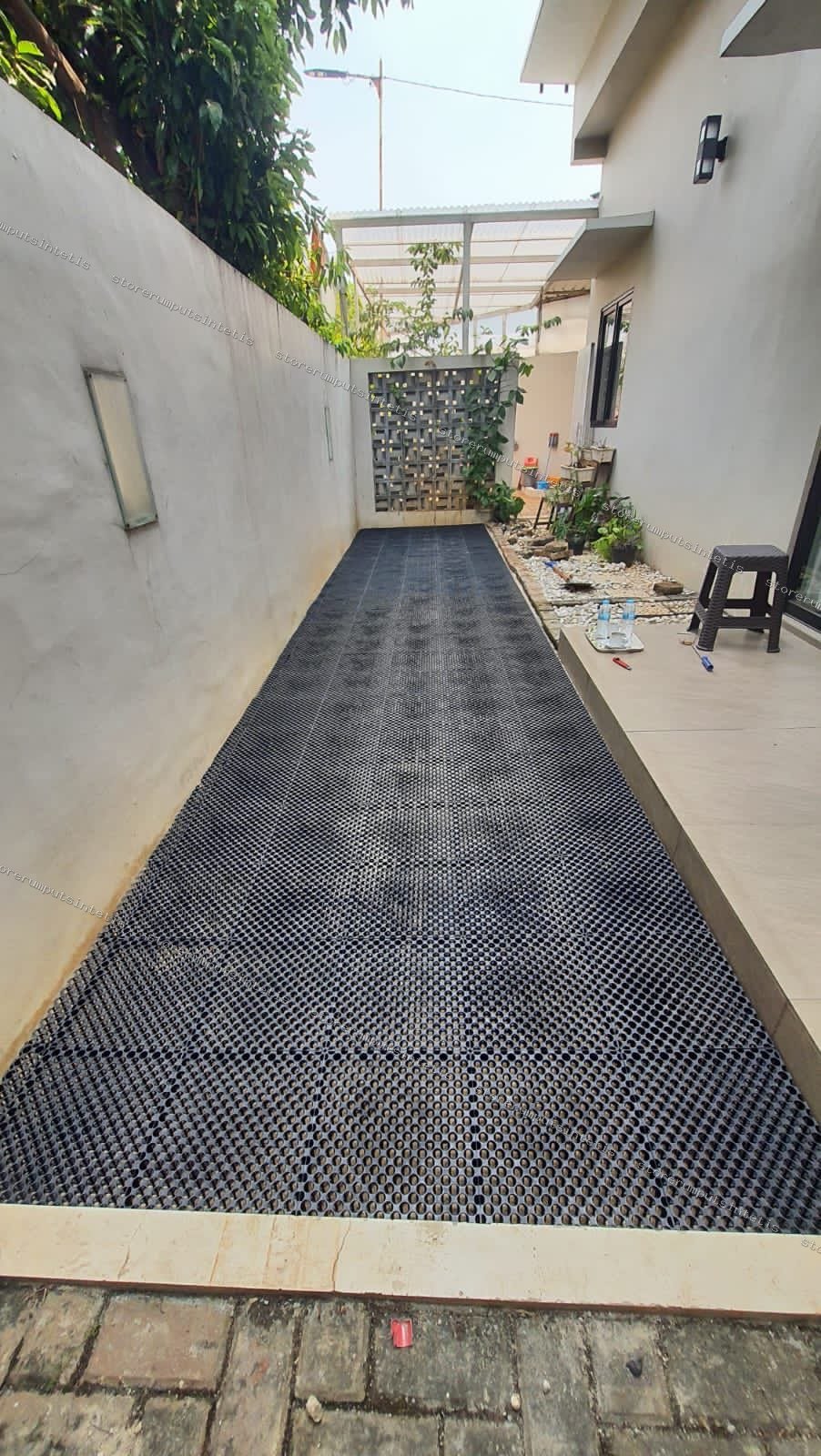 Drainase Cell 25x25cm Tebal 1cm